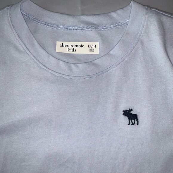 Abercrombie T-Shirt light blue. Sz. 13/14 - Picture 3 of 4